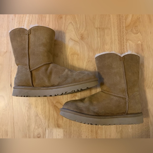 UGG Women’s boots - size 7 - Marciela II - chestnut - Picture 7 of 10